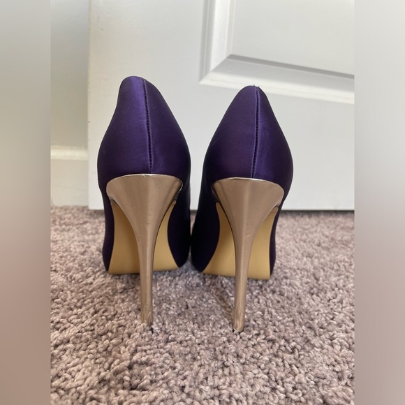 RSVP Purple and Gold platform pumps Size: 6.5 - Picture 2 of 5